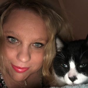 Meet your Posher, Sibyl